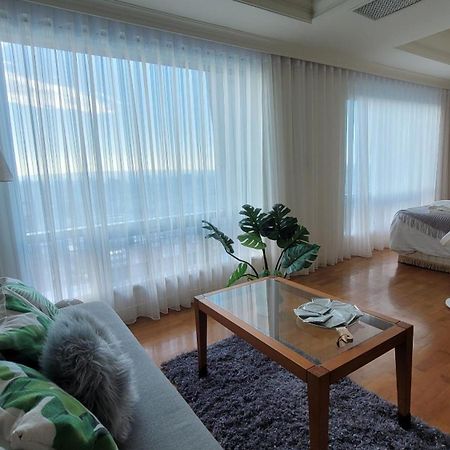 Corner Inn Taichung Exterior foto