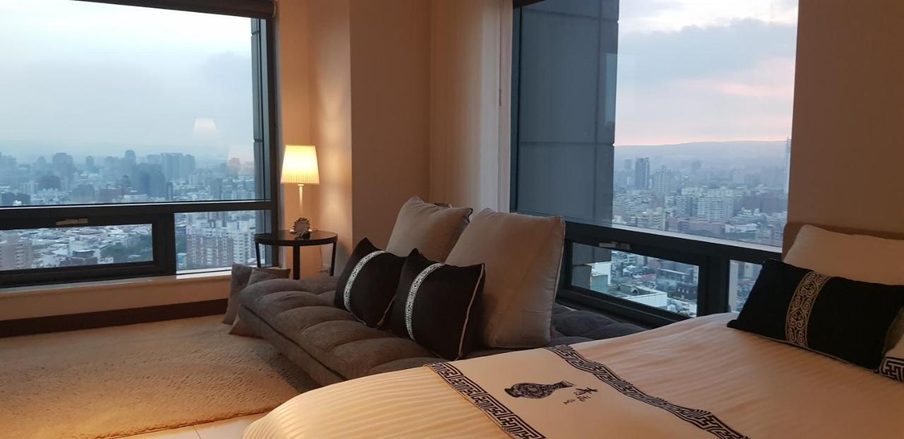 Corner Inn Taichung Exterior foto